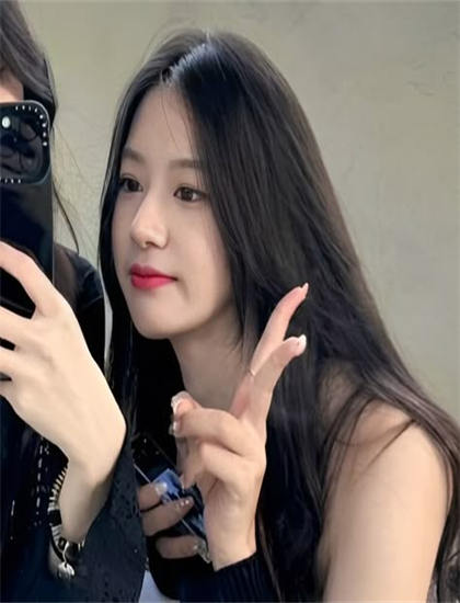 探秘《三个女人的美味艳遇》的文化符号与象征意义